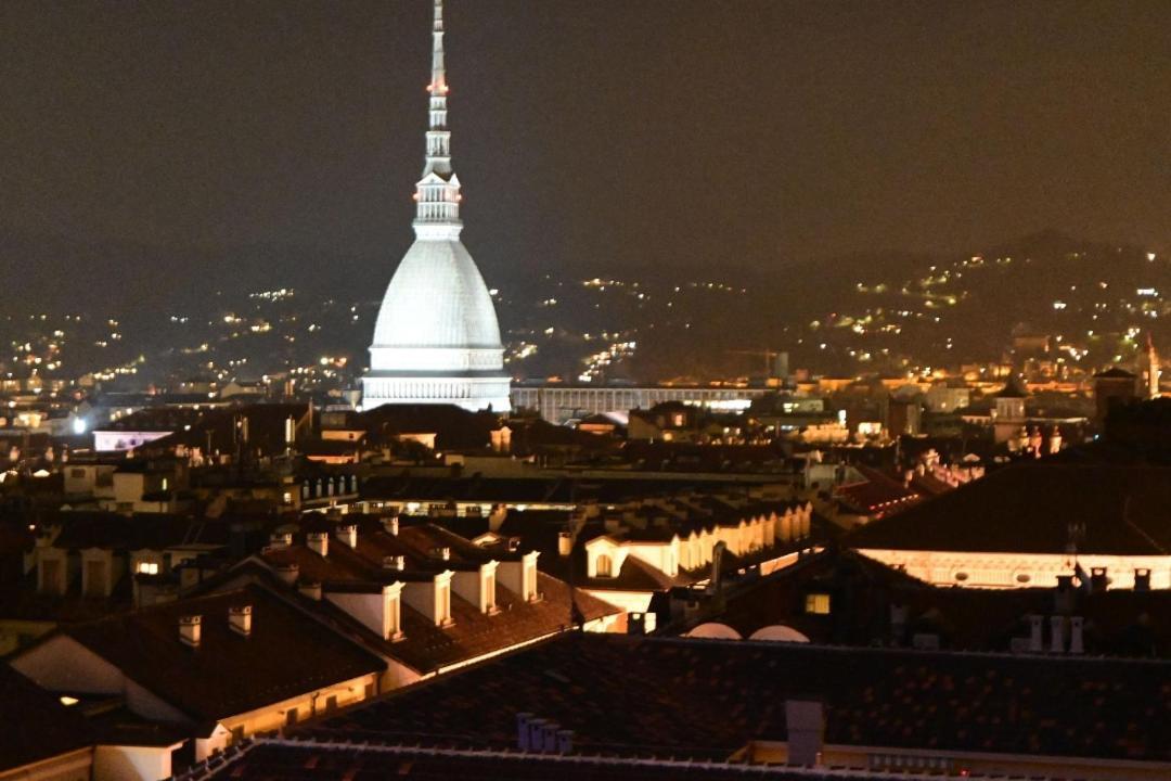 Domus Nova - Una Finestra Sui Tetti Turin Ngoại thất bức ảnh